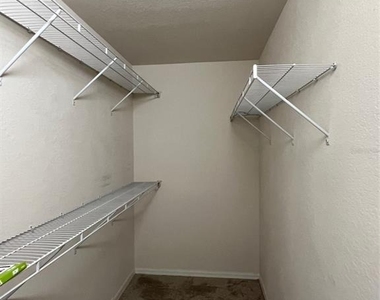 2634 Twinkle Avenue - Photo Thumbnail 15