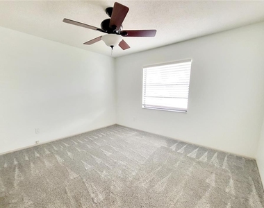 7412 5th Avenue Nw - Photo Thumbnail 17
