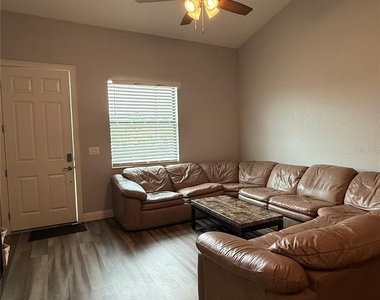 12201 Rosaro Avenue - Photo Thumbnail 6