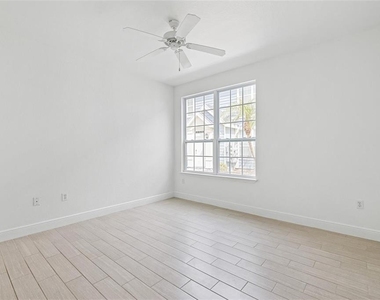 5571 Rosehill Road - Photo Thumbnail 14