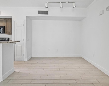 5571 Rosehill Road - Photo Thumbnail 13