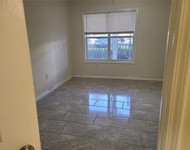4802 51st Street W - Photo Thumbnail 7