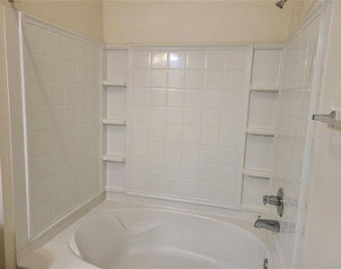 4802 51st Street W - Photo Thumbnail 6