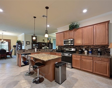 13423 Ramblewood Trail - Photo Thumbnail 2