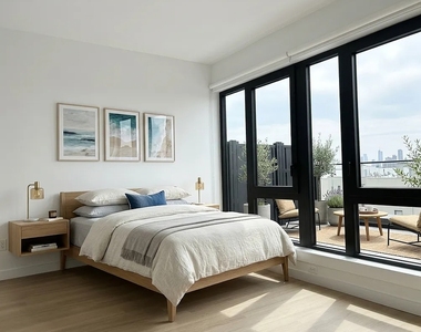 2366 Bedford - Photo Thumbnail 3