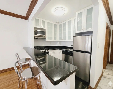 238 East 36th Street - Photo Thumbnail 1