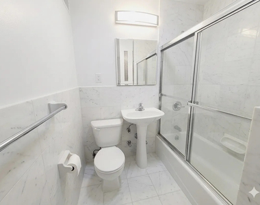 238 East 36th Street - Photo Thumbnail 4