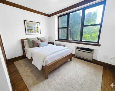 238 East 36th Street - Photo Thumbnail 2