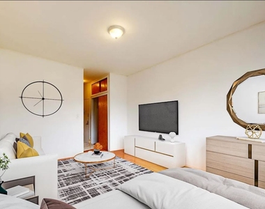 304 East 90th Street - Photo Thumbnail 1