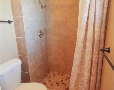 10804 Gloster Court - Photo Thumbnail 11