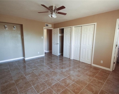10804 Gloster Court - Photo Thumbnail 9