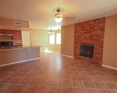 10804 Gloster Court - Photo Thumbnail 6