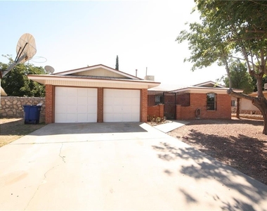 10804 Gloster Court - Photo Thumbnail 21