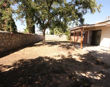 10804 Gloster Court - Photo Thumbnail 20