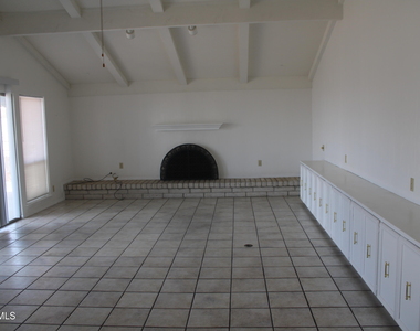 3000 Park North Drive - Photo Thumbnail 7