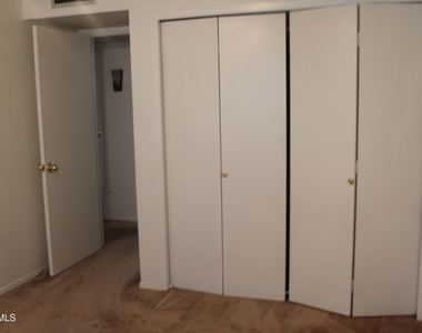 3000 Park North Drive - Photo Thumbnail 16
