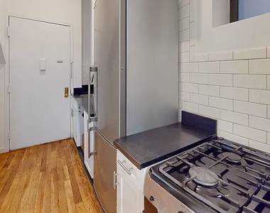 312 East 91st Street - Photo Thumbnail 9