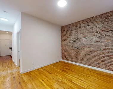 312 East 91st Street - Photo Thumbnail 4