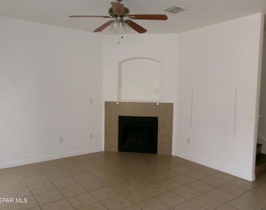 4704 Pistolero Lane - Photo Thumbnail 1