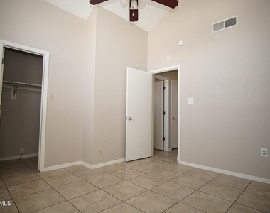 1376 Trudy Elaine Drive - Photo Thumbnail 10