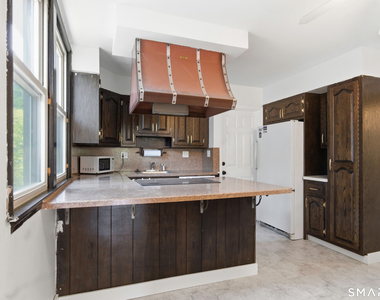 30 Coram Street - Photo Thumbnail 5