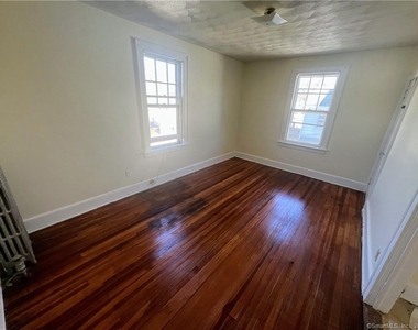 89 Vance Street - Photo Thumbnail 6