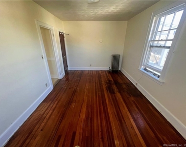 89 Vance Street - Photo Thumbnail 5
