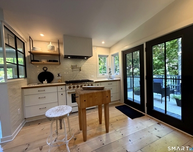 25 Shore Road - Photo Thumbnail 3