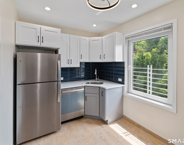 22-26 Carver Street - Photo Thumbnail 2
