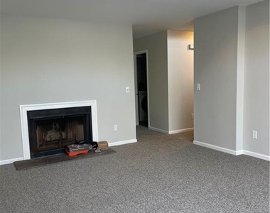 16 Hawley Glen - Photo Thumbnail 4