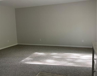 16 Hawley Glen - Photo Thumbnail 10