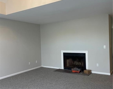16 Hawley Glen - Photo Thumbnail 3