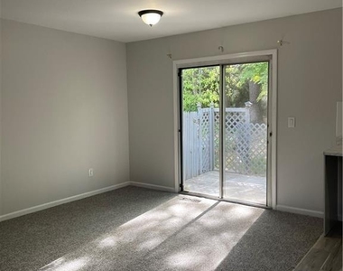 16 Hawley Glen - Photo Thumbnail 6