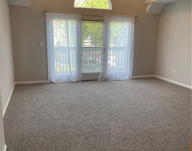 16 Hawley Glen - Photo Thumbnail 2