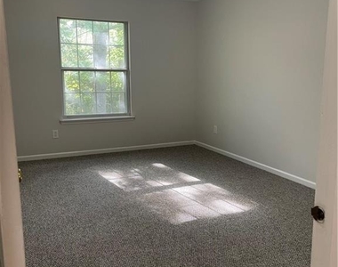 16 Hawley Glen - Photo Thumbnail 12