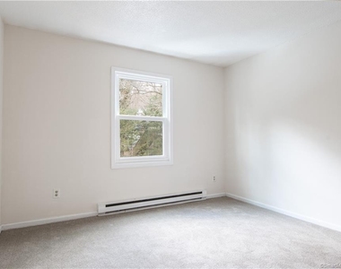 22 Maple Avenue - Photo Thumbnail 12