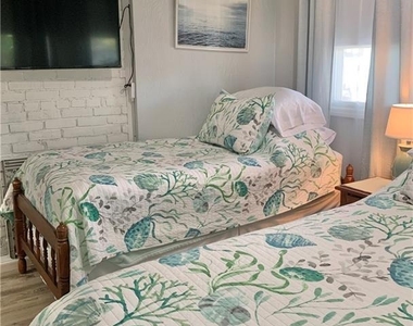 54 Hartford Avenue - Photo Thumbnail 16