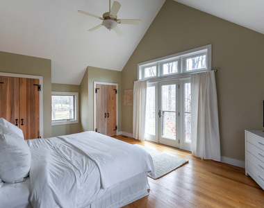 8 River Bend Lane - Photo Thumbnail 7