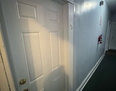 404 Charles Street - Photo Thumbnail 3