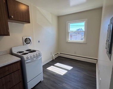 70 Mckinley Avenue - Photo Thumbnail 1