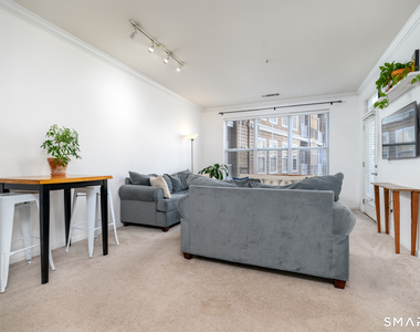 850 Main Street - Photo Thumbnail 2