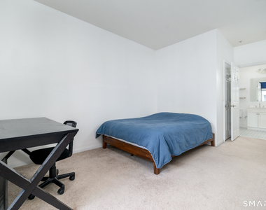 850 Main Street - Photo Thumbnail 9