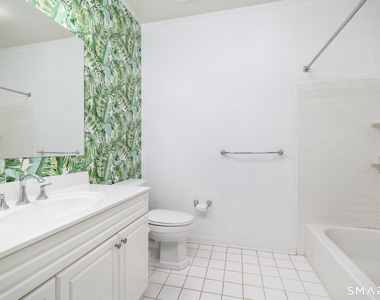 850 Main Street - Photo Thumbnail 13