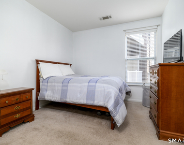 850 Main Street - Photo Thumbnail 11
