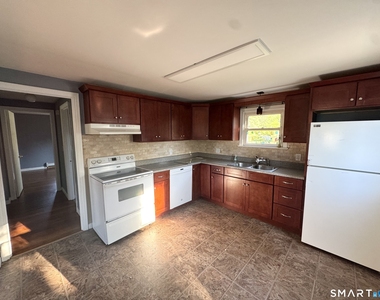 482 Ash Drive - Photo Thumbnail 4