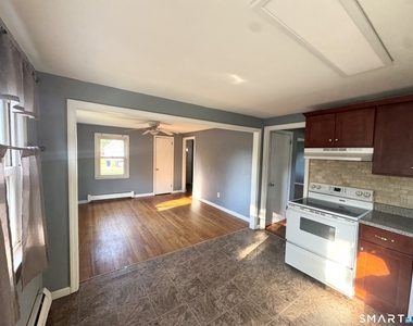 482 Ash Drive - Photo Thumbnail 3
