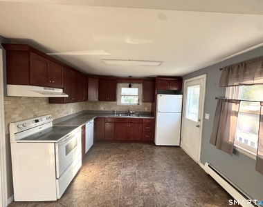 482 Ash Drive - Photo Thumbnail 5