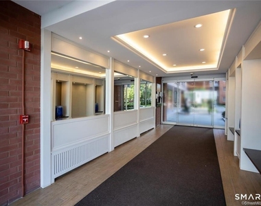 700 Summer Street - Photo Thumbnail 9