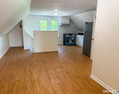 1004 Hancock Avenue - Photo Thumbnail 5