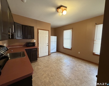 1662 Fairfield Avenue - Photo Thumbnail 5